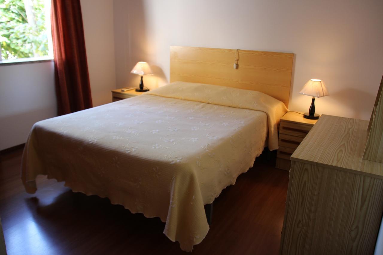 Residencial Martinho Hotel โลซา ภายนอก รูปภาพ